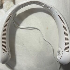 White Neck Fan